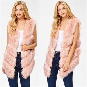 ⭐️HOST PICK⭐️ Fabulous Pink Faux Fur Vest